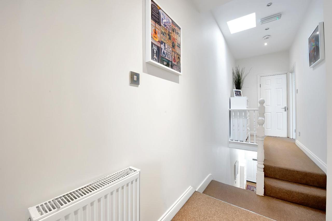 Finding My Palace Guest House In Tooting Mitcham Eksteriør billede