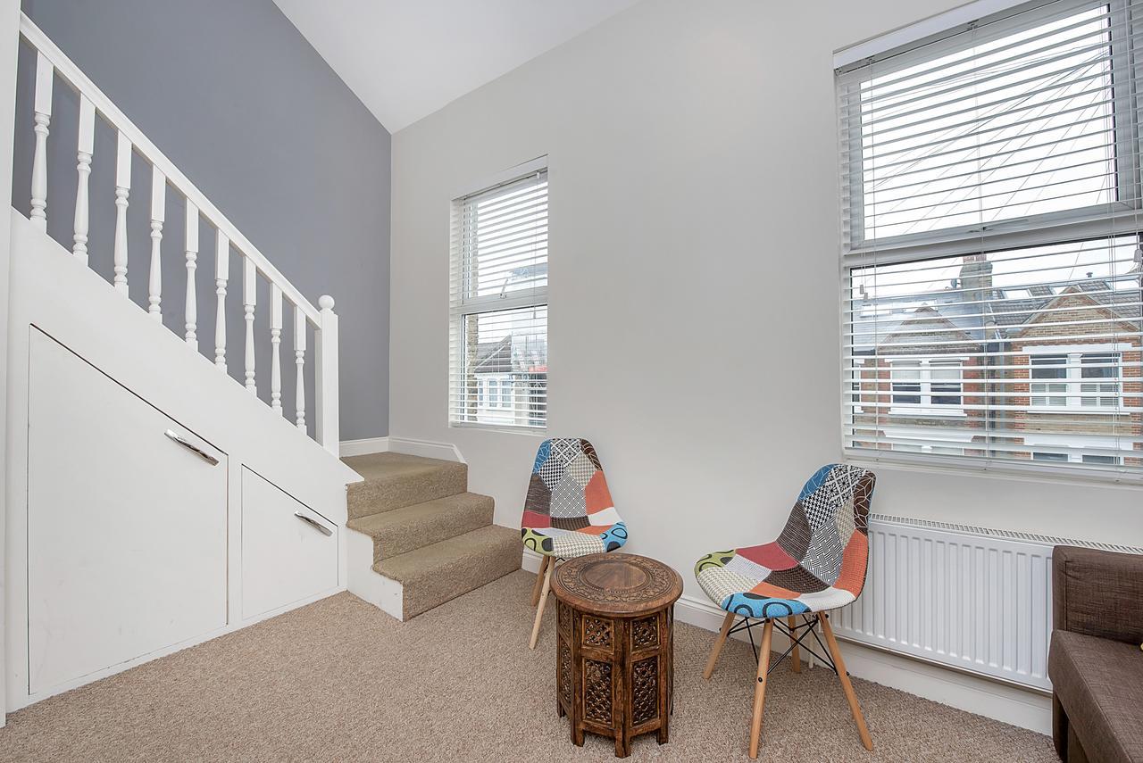 Finding My Palace Guest House In Tooting Mitcham Eksteriør billede